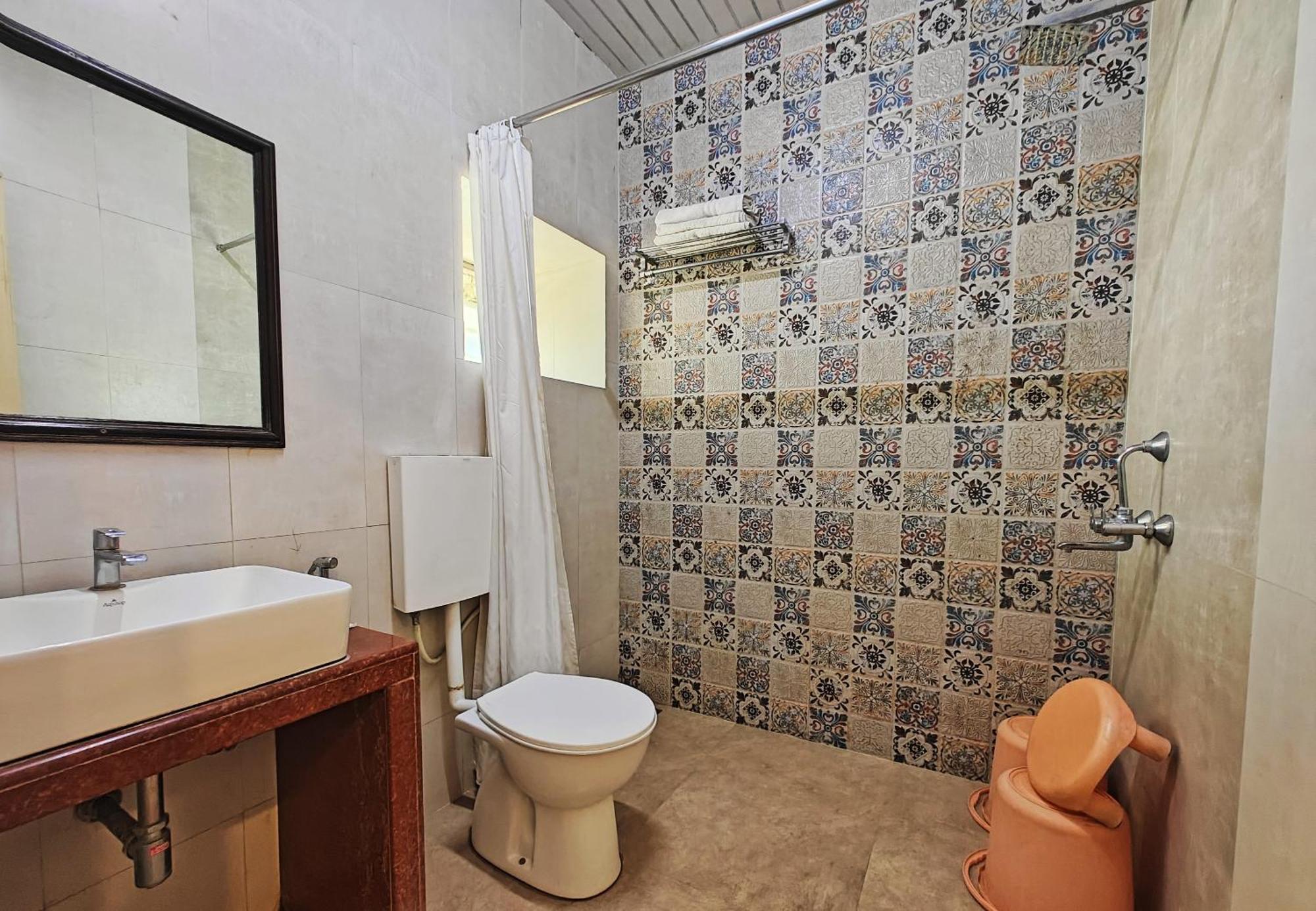 Hotel Saraswati Ābu Eksteriør billede