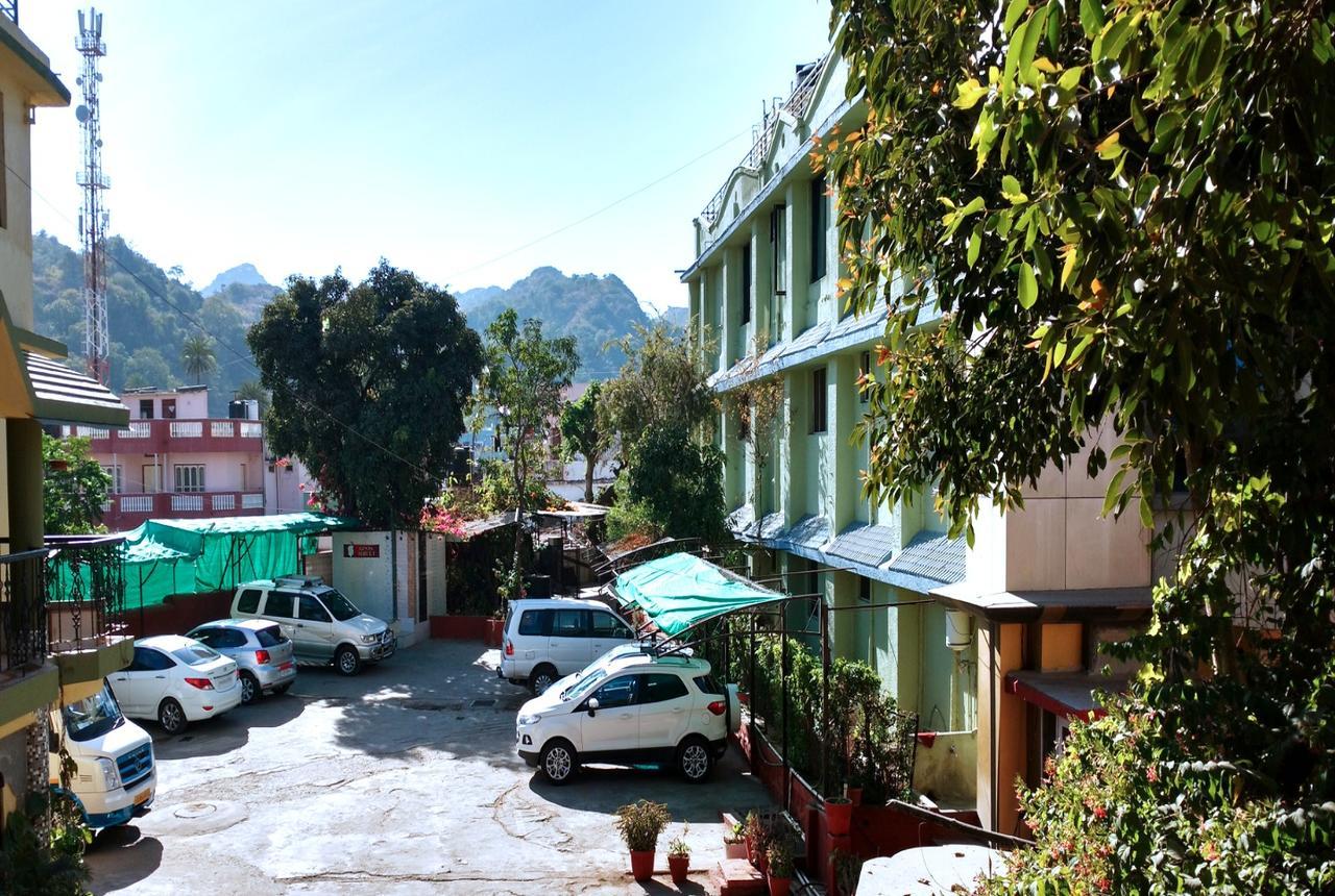 Hotel Saraswati Ābu Eksteriør billede